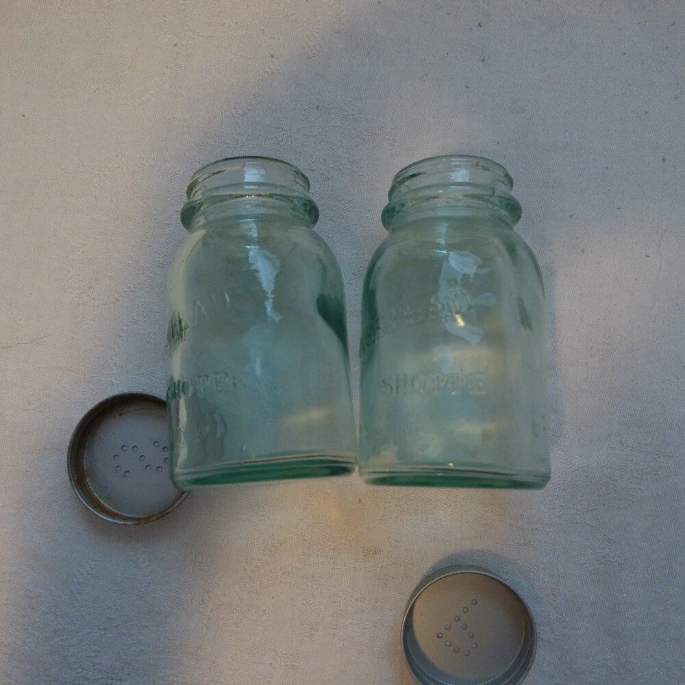 Homestead Shoppe Canning Jar Salt & Pepper Shakers Light Green Lapaz IN Vintage